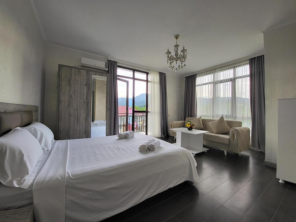 Mite Hotel Czakwi Zewnętrze zdjęcie